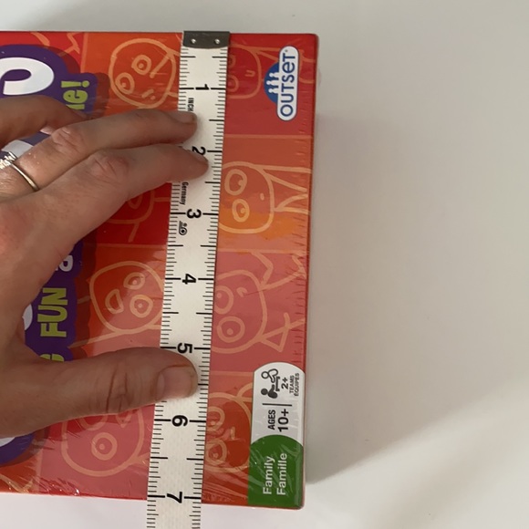 Party charades board games for friends and family.Outset.  2+ players - Picture 10 of 11